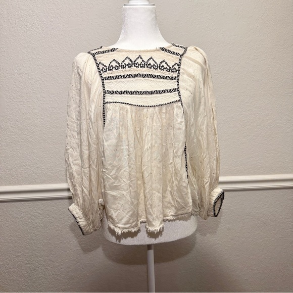 Free People Tops - Free People Boho Blouse 3/4 Sleeve With Embroidered Front Size Small